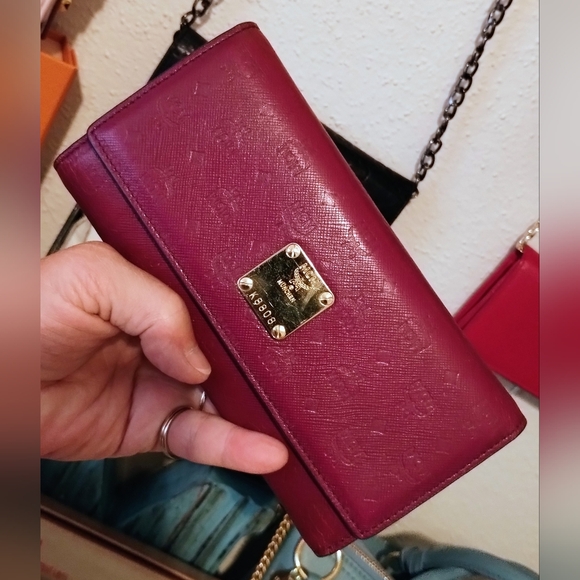 MCM Handbags - MCM Wallet RARE PURPLE Excellent Pre-loved Condition